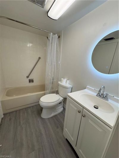 1724 Pine Valley Dr , Unit 319, Fort Myers, FL 33907 Photo