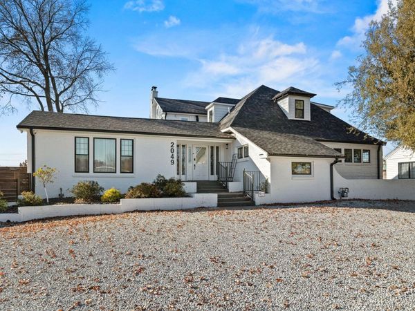 2049 S Brentwood Boulevard, Springfield, MO 65804