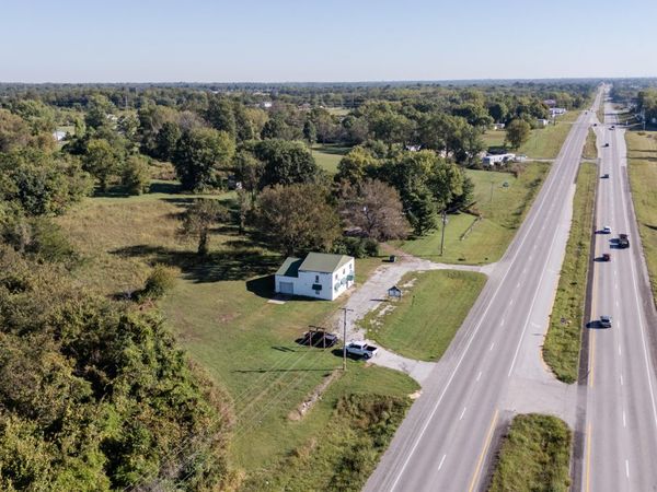 5189 W Sunshine Street, Brookline, MO 65619