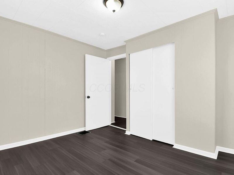 849 Ruby Avenue, Columbus, OH 43227 Photo 10