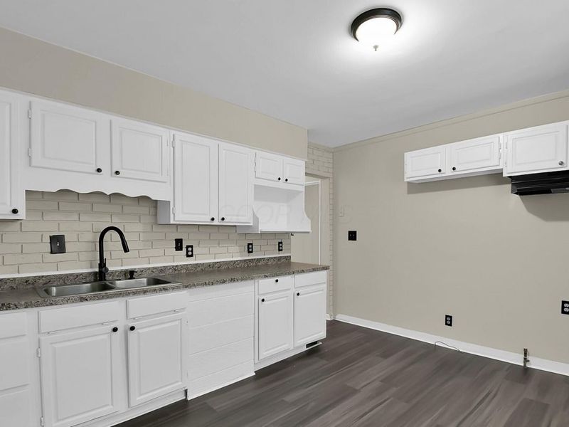 849 Ruby Avenue, Columbus, OH 43227 Photo 4