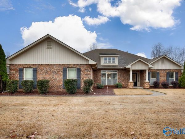 622 Summer Cove Circle, Madison, AL 35757