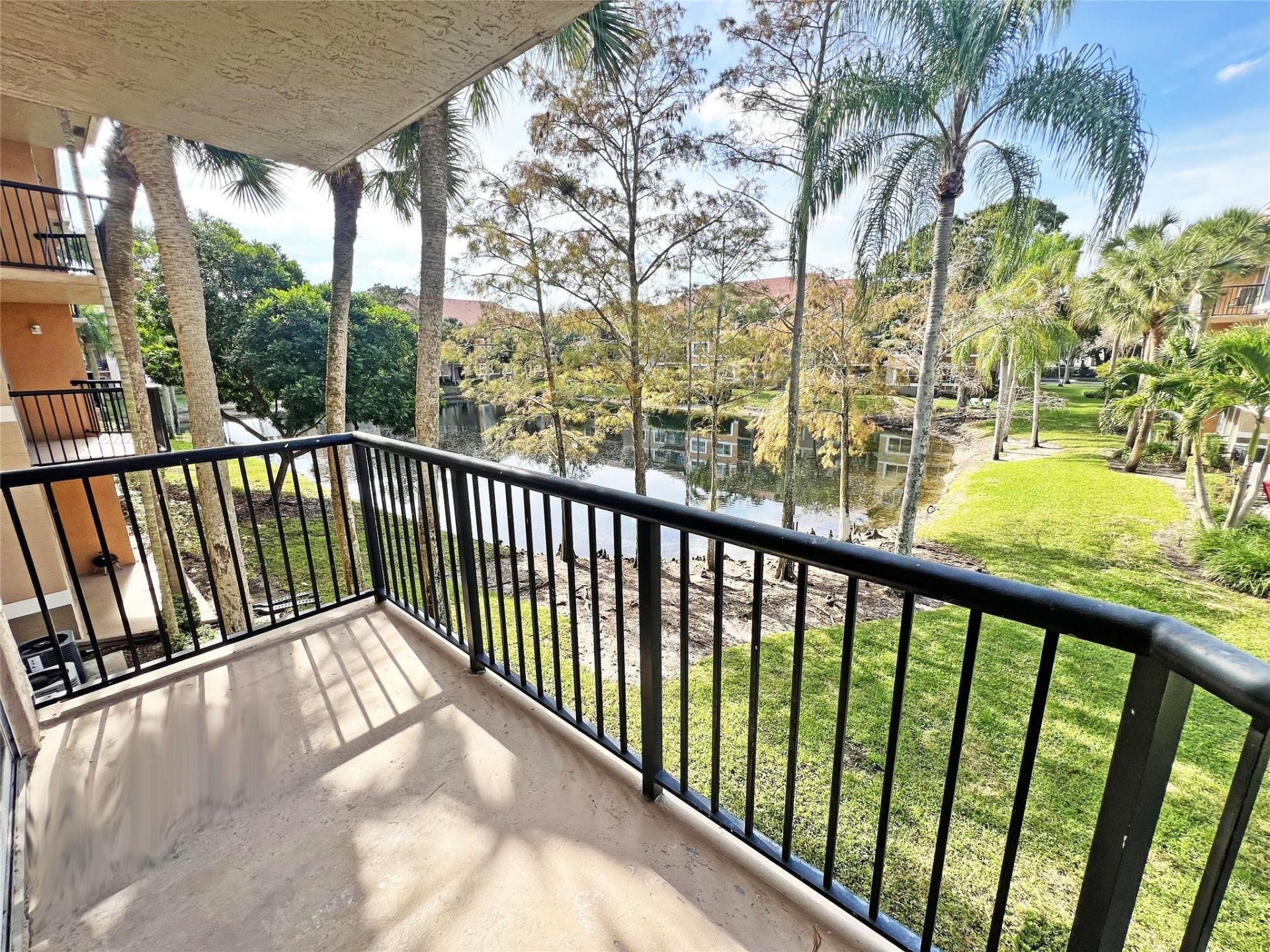 9055 Wiles Road, Unit 208, Coral Springs, FL 33067 Photo