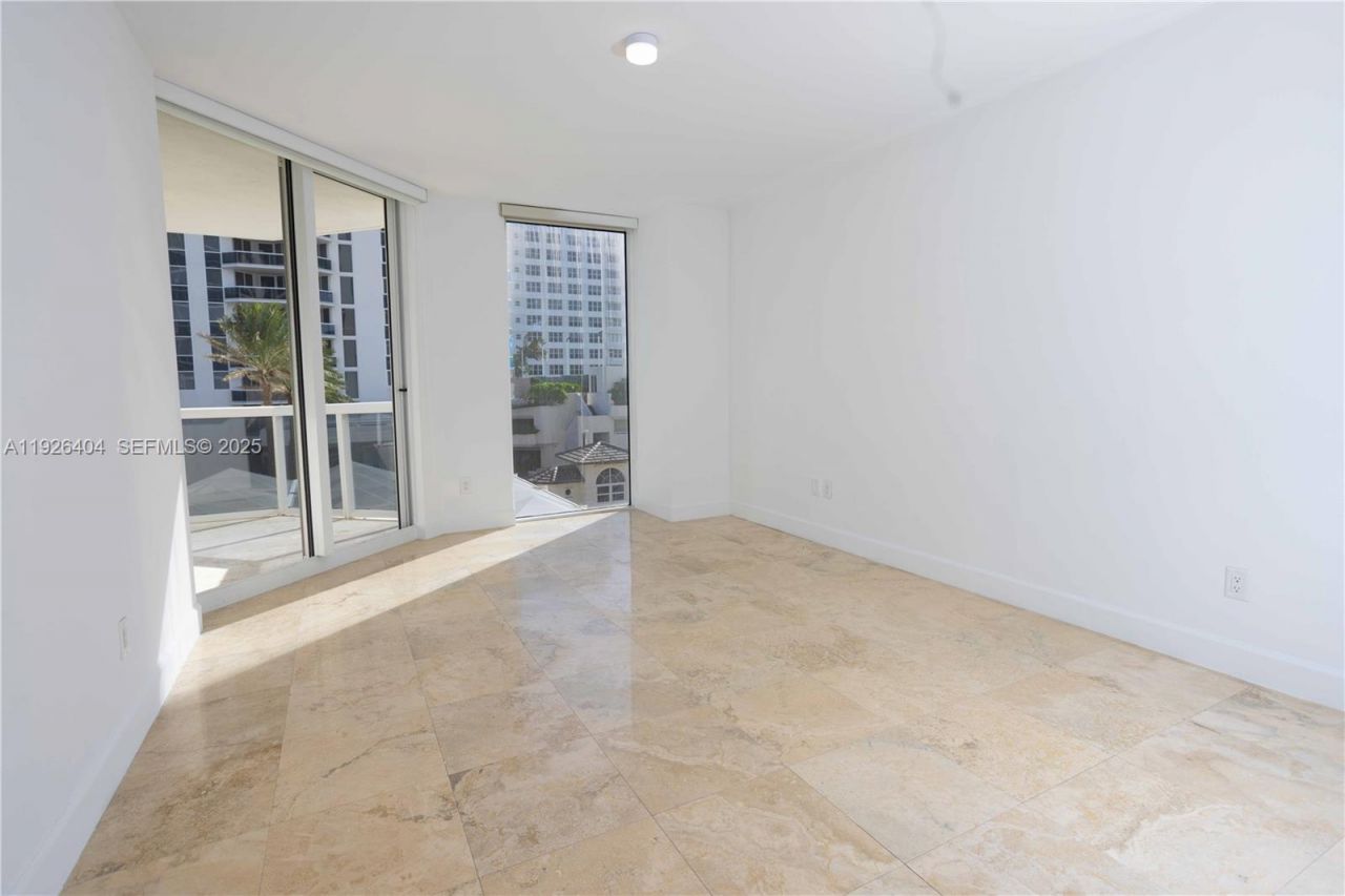 4779 Collins Ave, Unit 504, Miami Beach, FL 33140 Photo