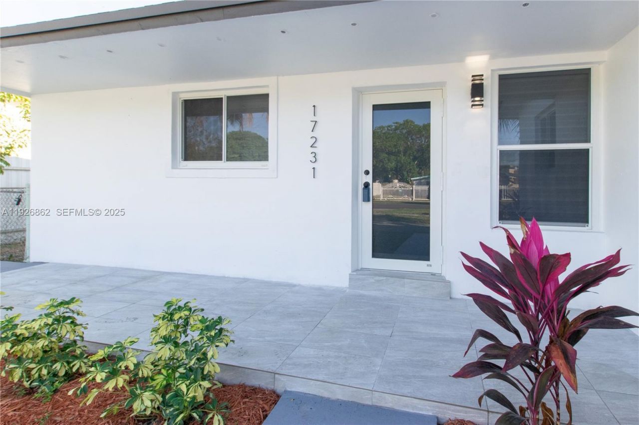 17231 NW 24th Pl, Miami Gardens, FL 33056 Photo