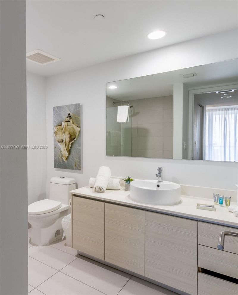 2602 E Hallandale Beach Blvd, Unit R708, Hallandale Beach, FL 33009 Photo