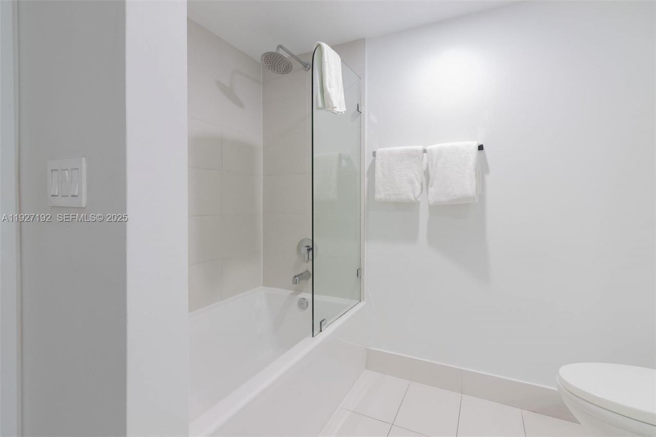 2602 E Hallandale Beach Blvd, Unit R708, Hallandale Beach, FL 33009 Photo