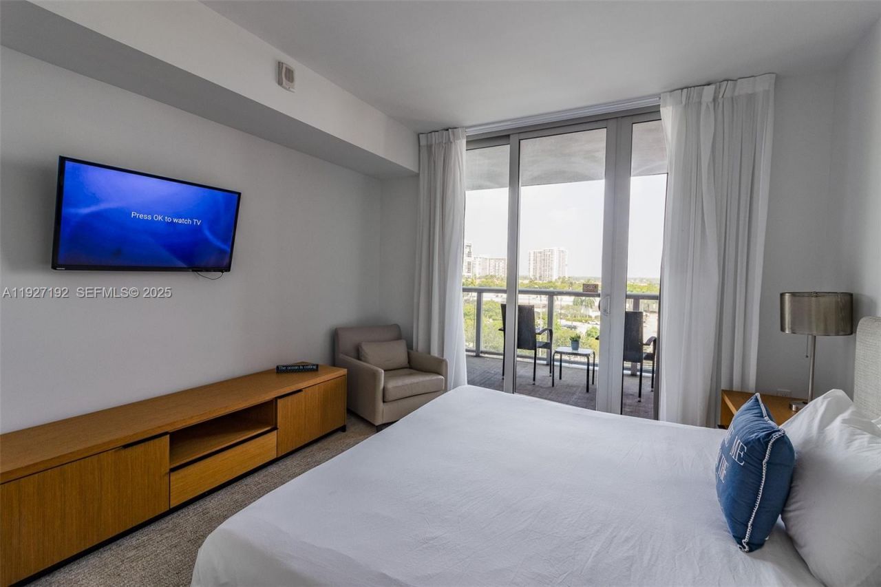 2602 E Hallandale Beach Blvd, Unit R708, Hallandale Beach, FL 33009 Photo