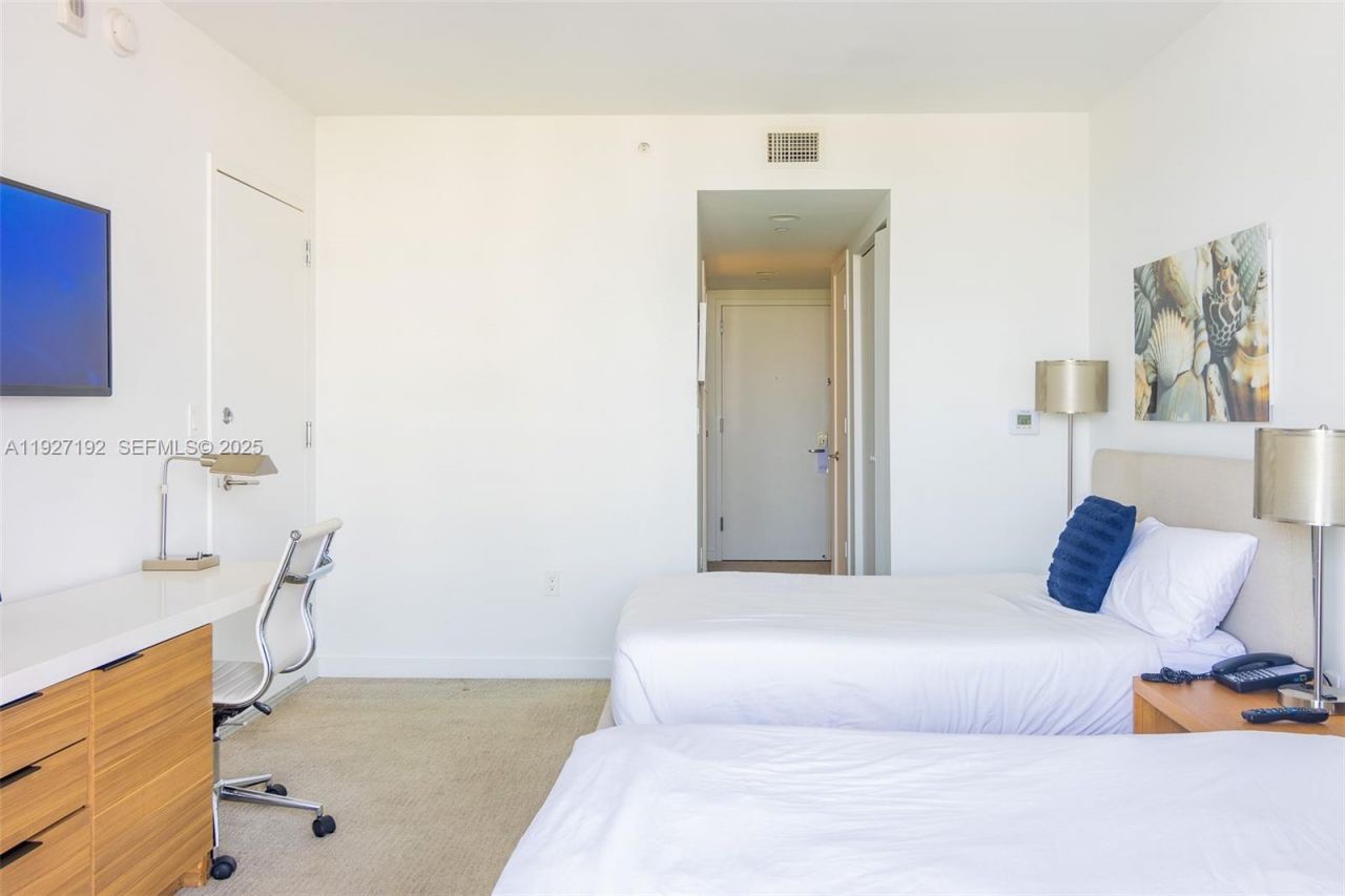 2602 E Hallandale Beach Blvd, Unit R708, Hallandale Beach, FL 33009 Photo