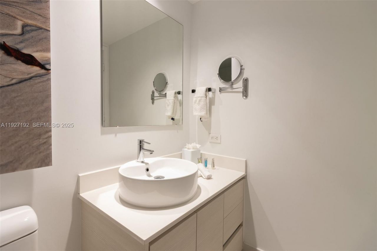2602 E Hallandale Beach Blvd, Unit R708, Hallandale Beach, FL 33009 Photo