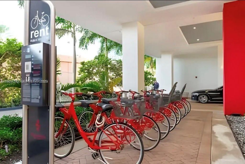 2602 E Hallandale Beach Blvd, Unit R708, Hallandale Beach, FL 33009 Photo