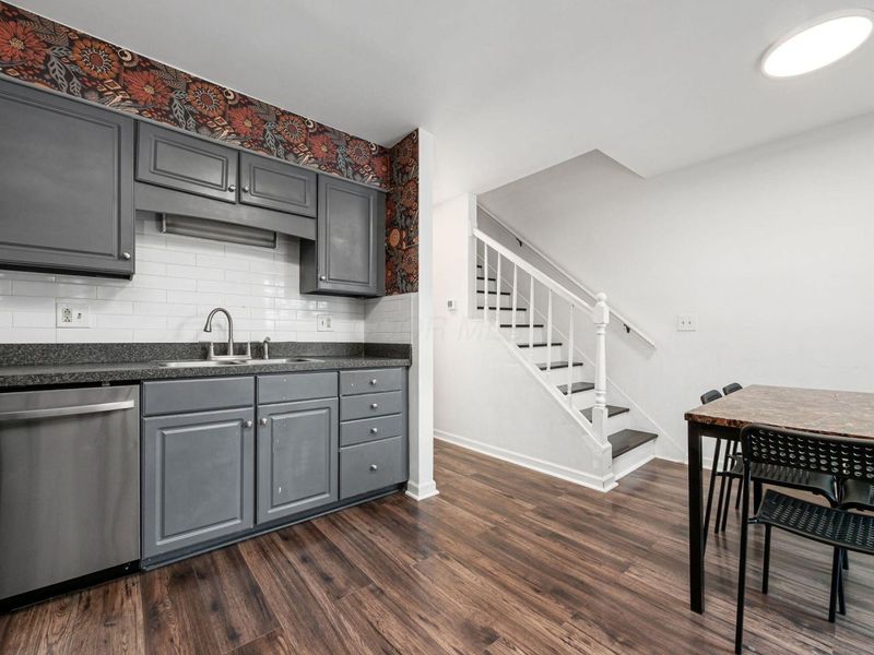 2001 Sawbury Boulevard, Columbus, OH 43235 Photo 12