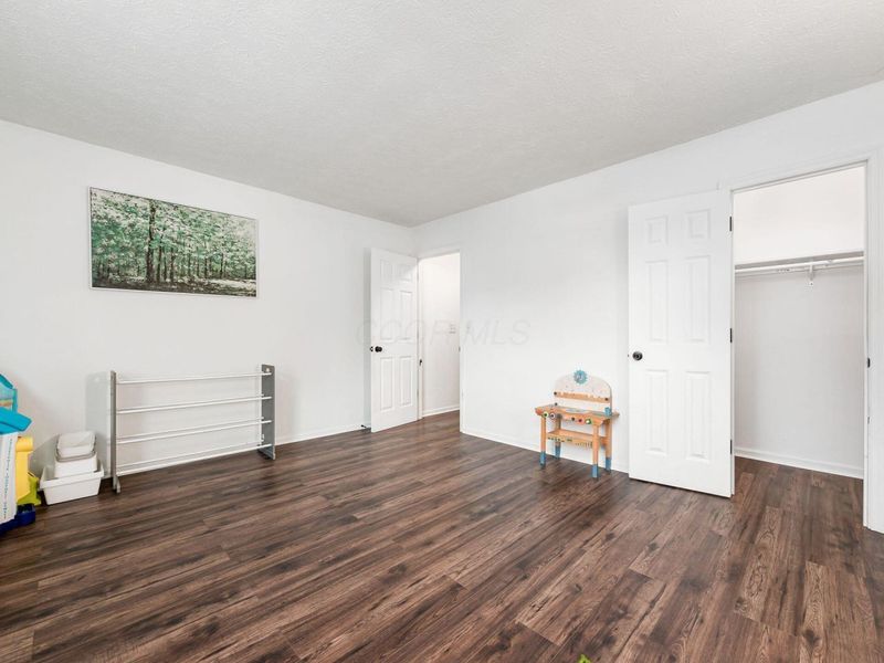 2001 Sawbury Boulevard, Columbus, OH 43235 Photo 17