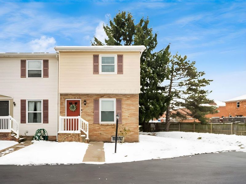 2001 Sawbury Boulevard, Columbus, OH 43235 Photo 2