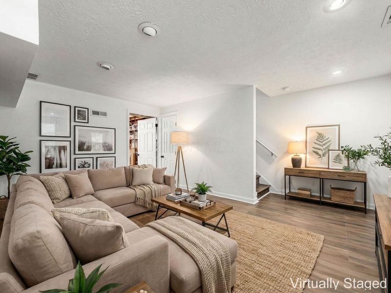 2001 Sawbury Boulevard, Columbus, OH 43235 Photo 30