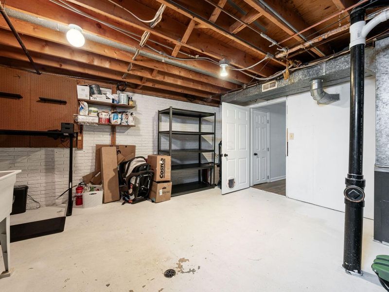 2001 Sawbury Boulevard, Columbus, OH 43235 Photo 32