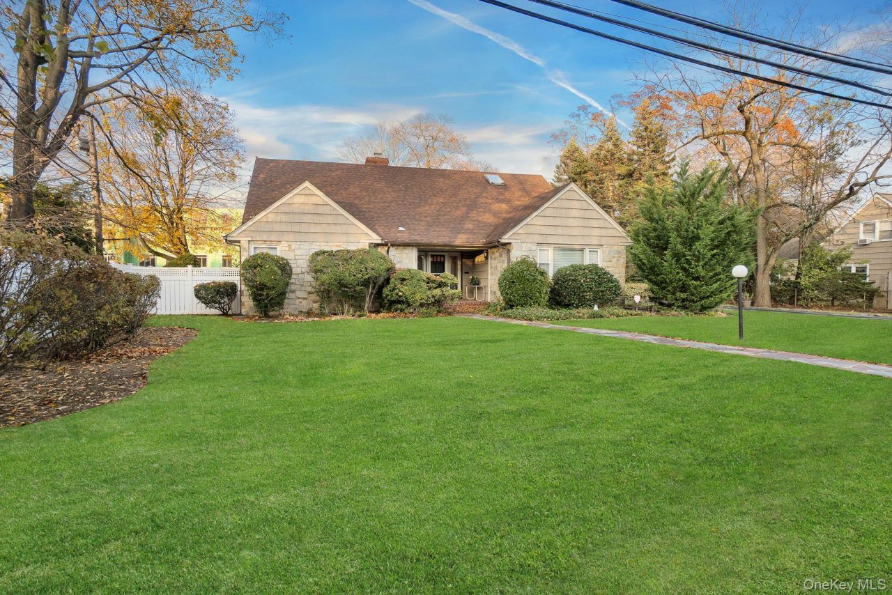 757 Bixby Drive, Baldwin, NY 11510 Main Photo