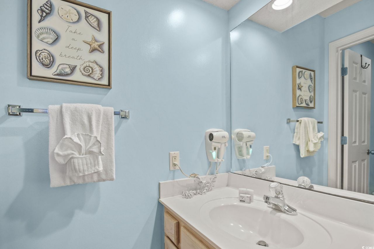 1900 Duffy St. Photo 14