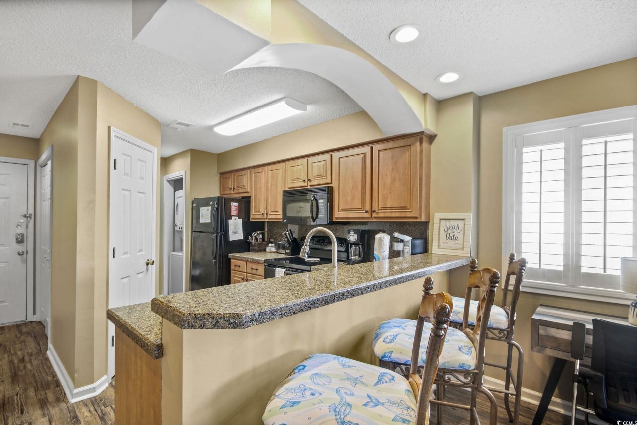 1900 Duffy St. Photo 19