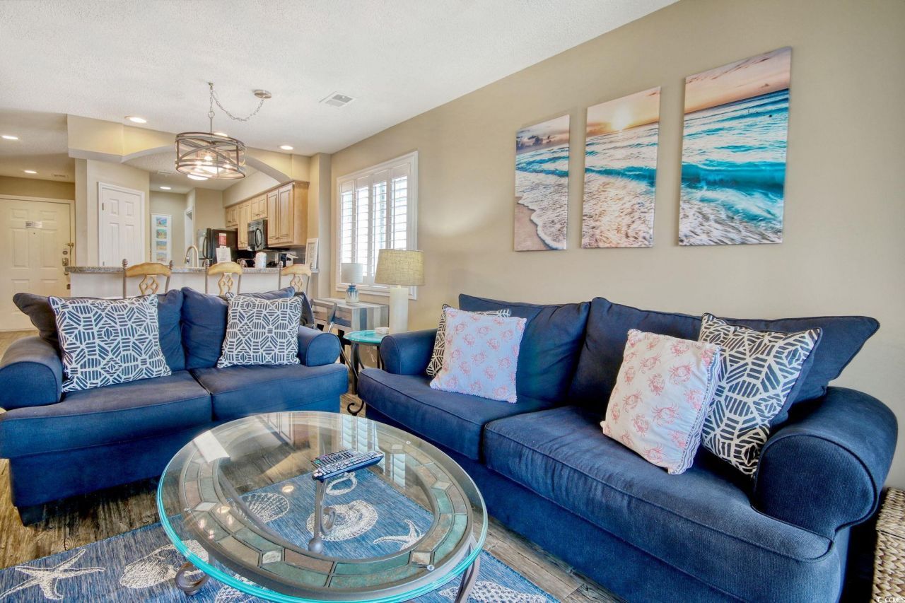 1900 Duffy St. Photo 23