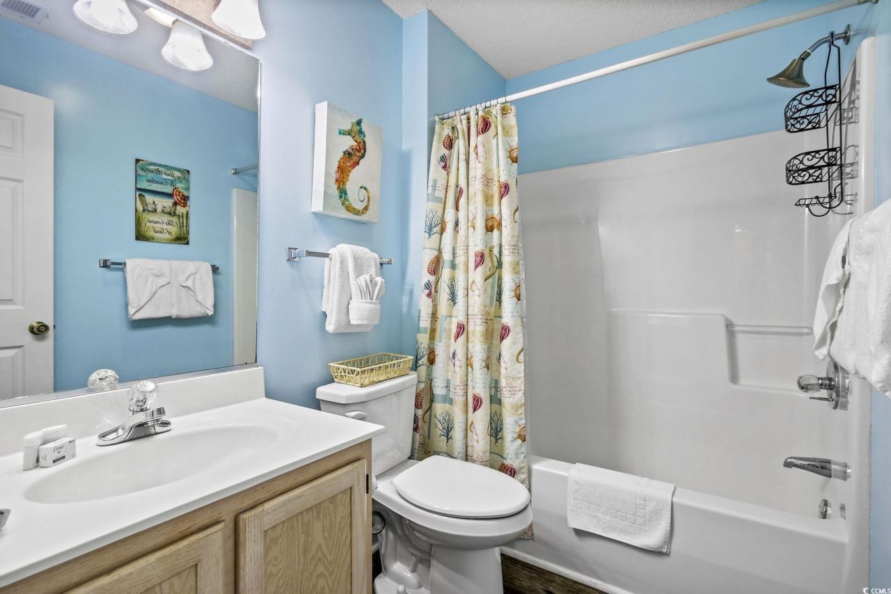 1900 Duffy St. Photo 6