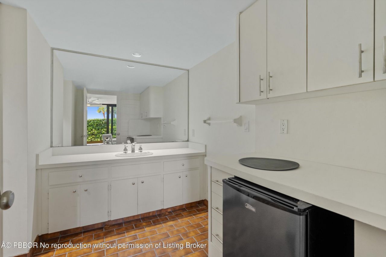 2100 S Ocean Boulevard, Unit 104S, Palm Beach, FL 33480 Photo