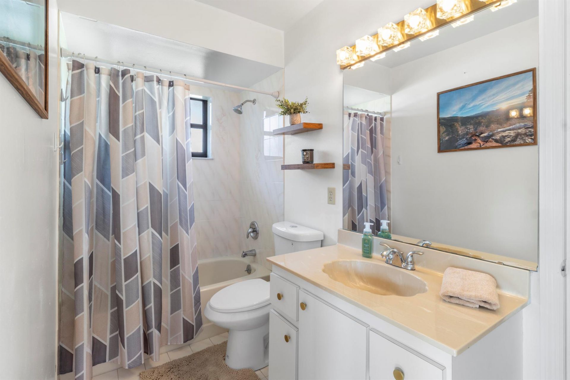 814 SE Starflower Avenue, Port Saint Lucie, FL 34983 Photo