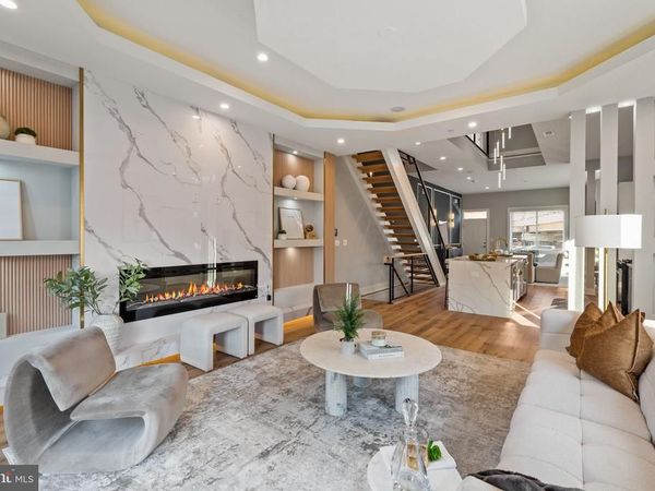 513 SALMON STREET, PHILADELPHIA, PA 19125