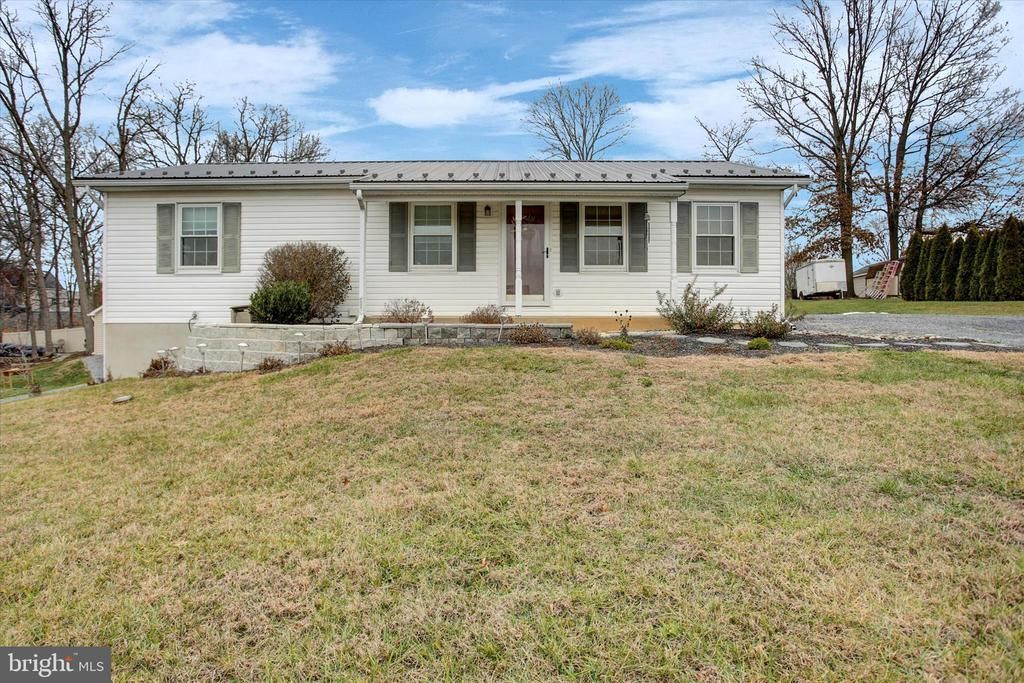 3555 Harold Place, Greencastle, PA 17225 Main Photo