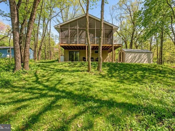 124 FERN RIDGE ROAD, BLAKESLEE, PA 18610