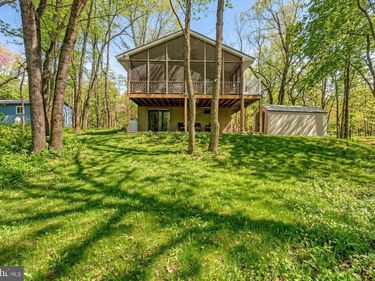 124 FERN RIDGE ROAD, BLAKESLEE, PA 18610