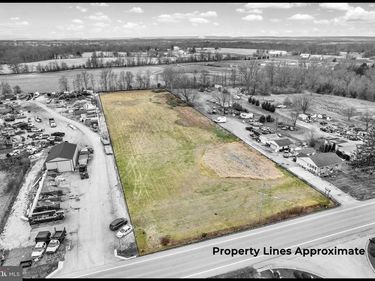 3392 CARLISLE PIKE, NEW OXFORD, PA 17350