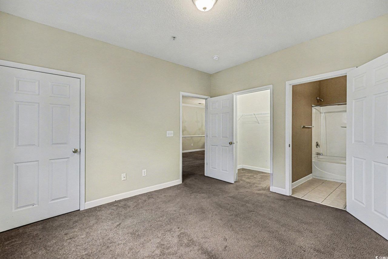 208 Castle Dr. Photo 18