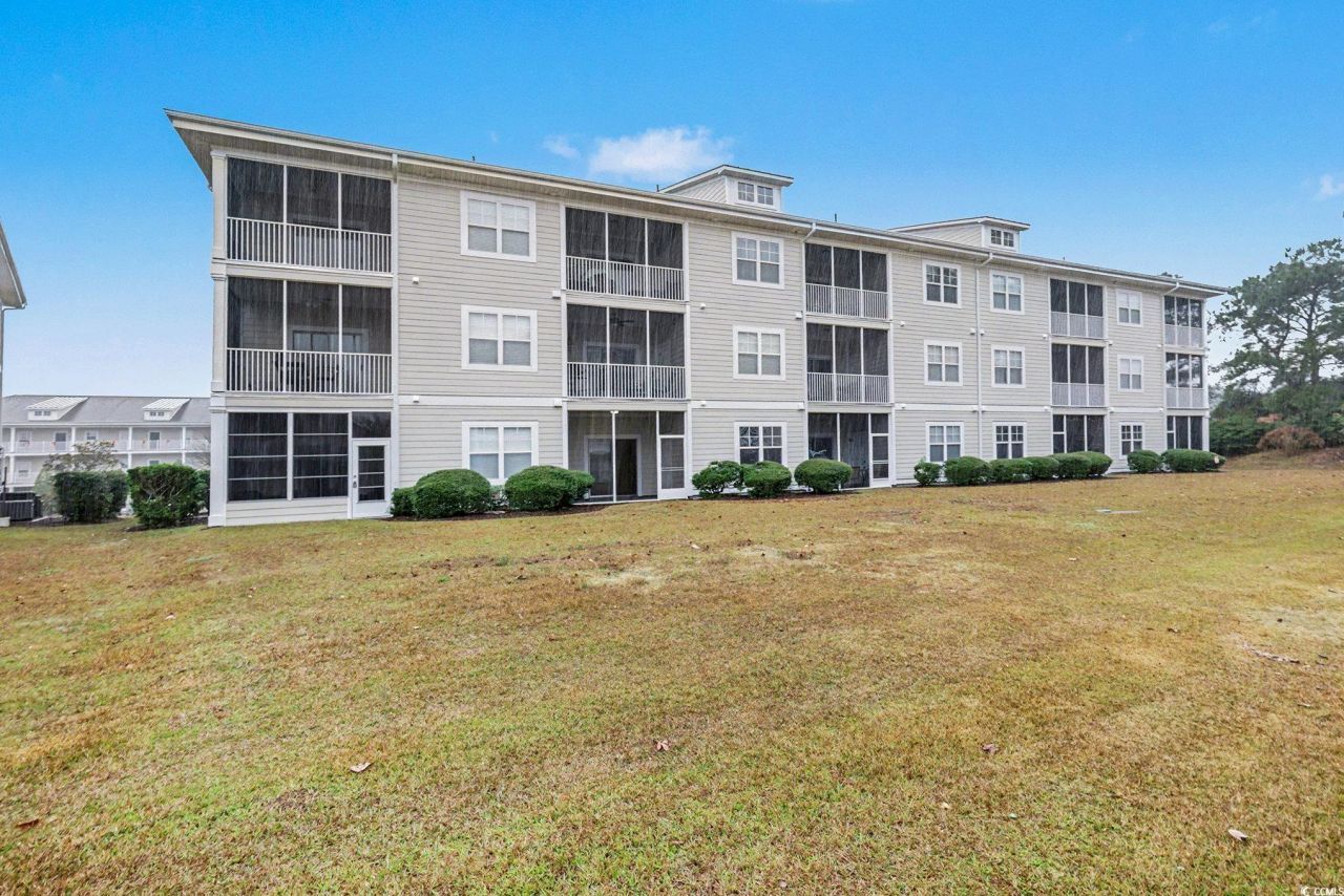 208 Castle Dr. Photo 29