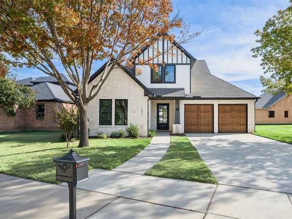 204 Pecan Street, Roanoke, TX 76262