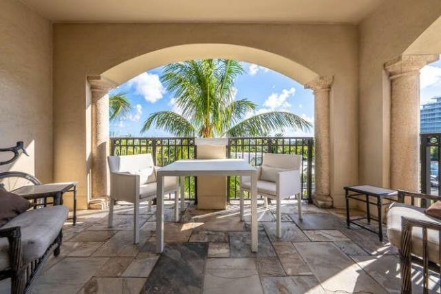 2401 N Ocean Boulevard, Unit 500, Fort Lauderdale, FL 33305 Photo