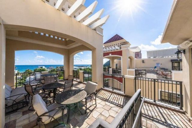 2401 N Ocean Boulevard, Unit 500, Fort Lauderdale, FL 33305 Photo