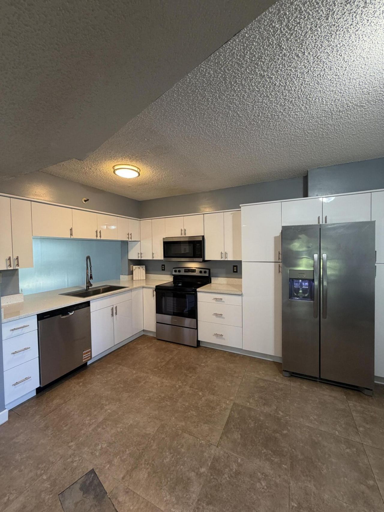 2202 S Cypress Bend Drive, Unit 101, Pompano Beach, FL 33069 Photo