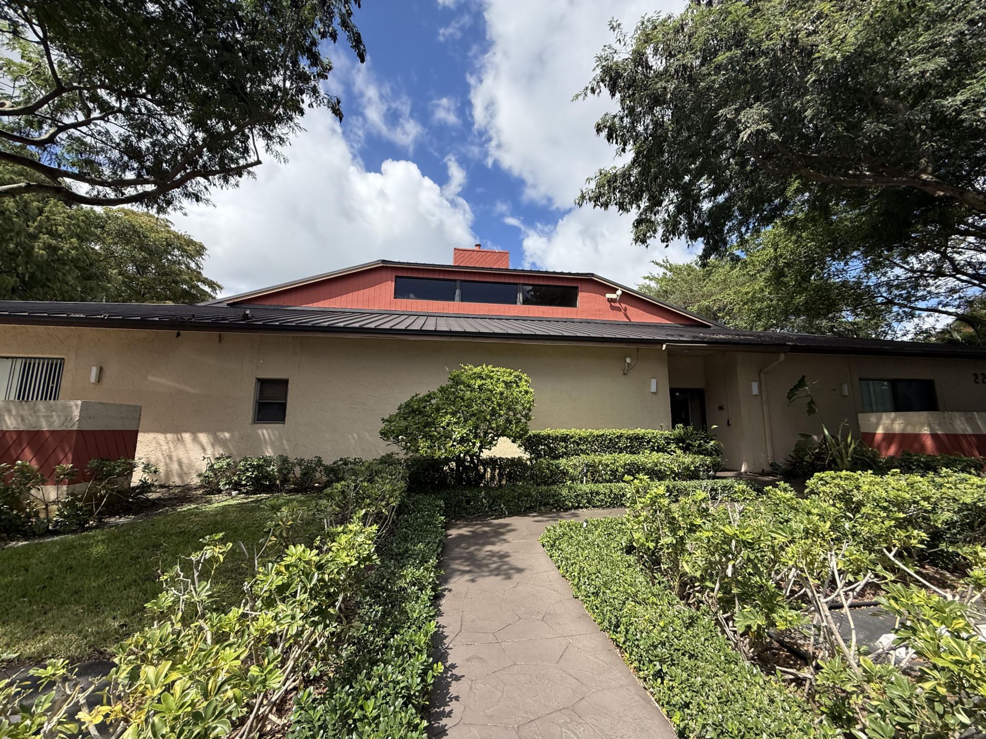 2202 S Cypress Bend Drive, Unit 101, Pompano Beach, FL 33069 Photo