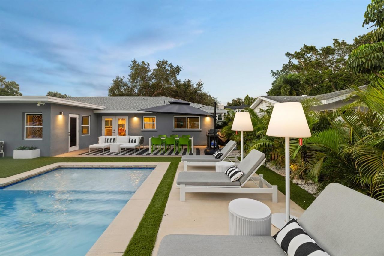 2160 Sunnyside Place, Sarasota, FL 34239 Photo