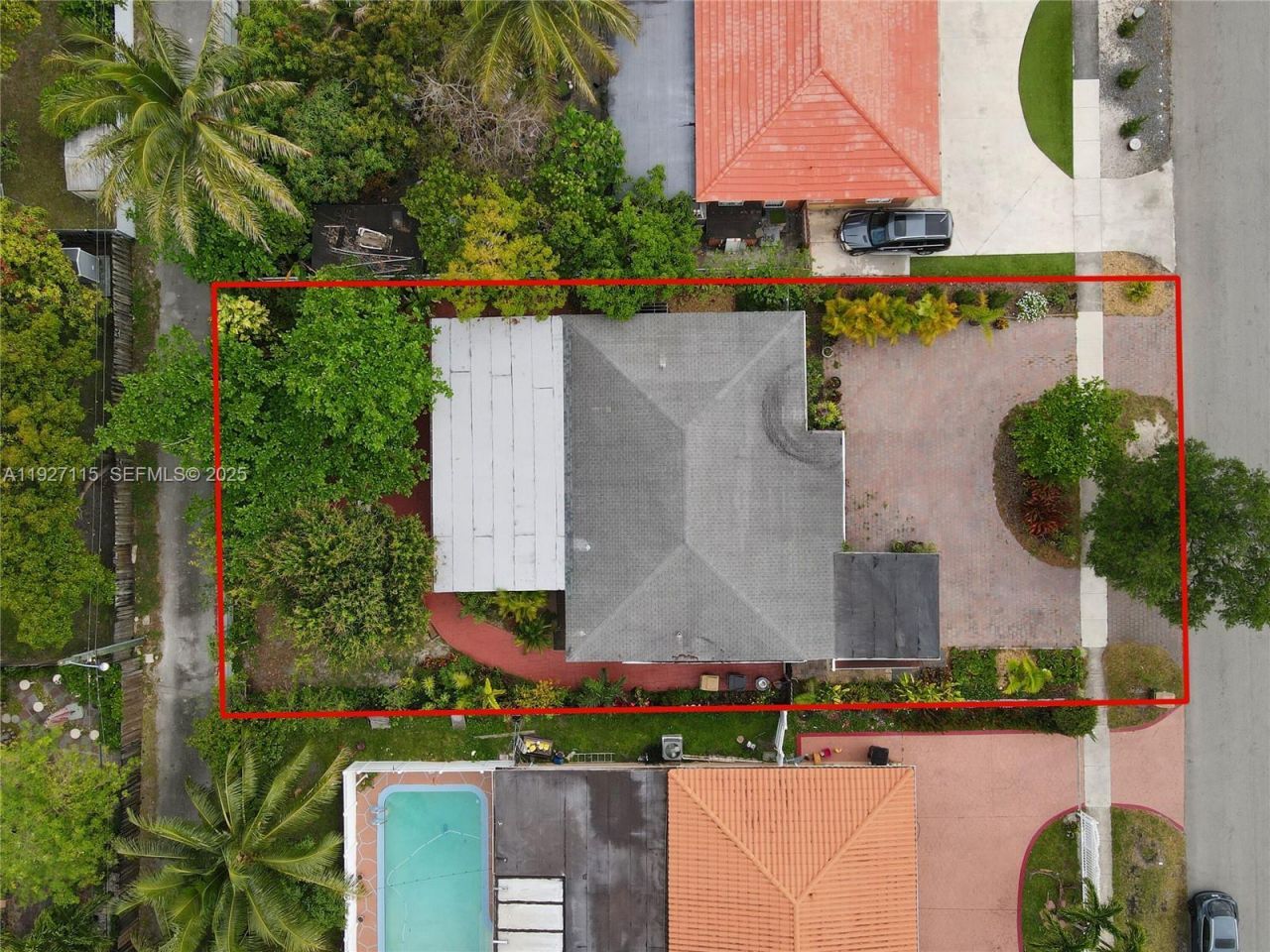 887 NE 145th St, North Miami, FL 33161 Photo