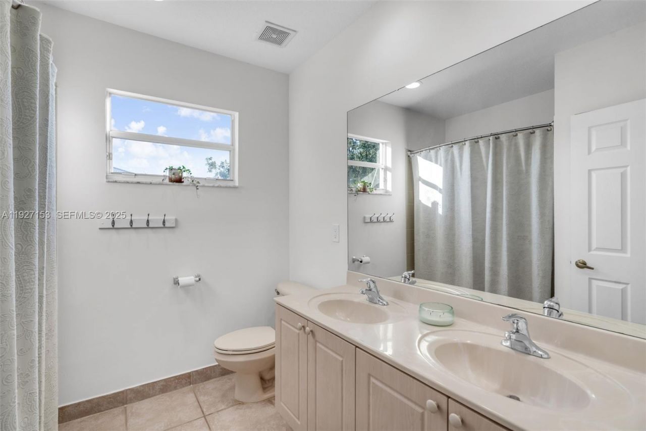 4272 N Magnolia Cir, Delray Beach, FL 33445 Photo