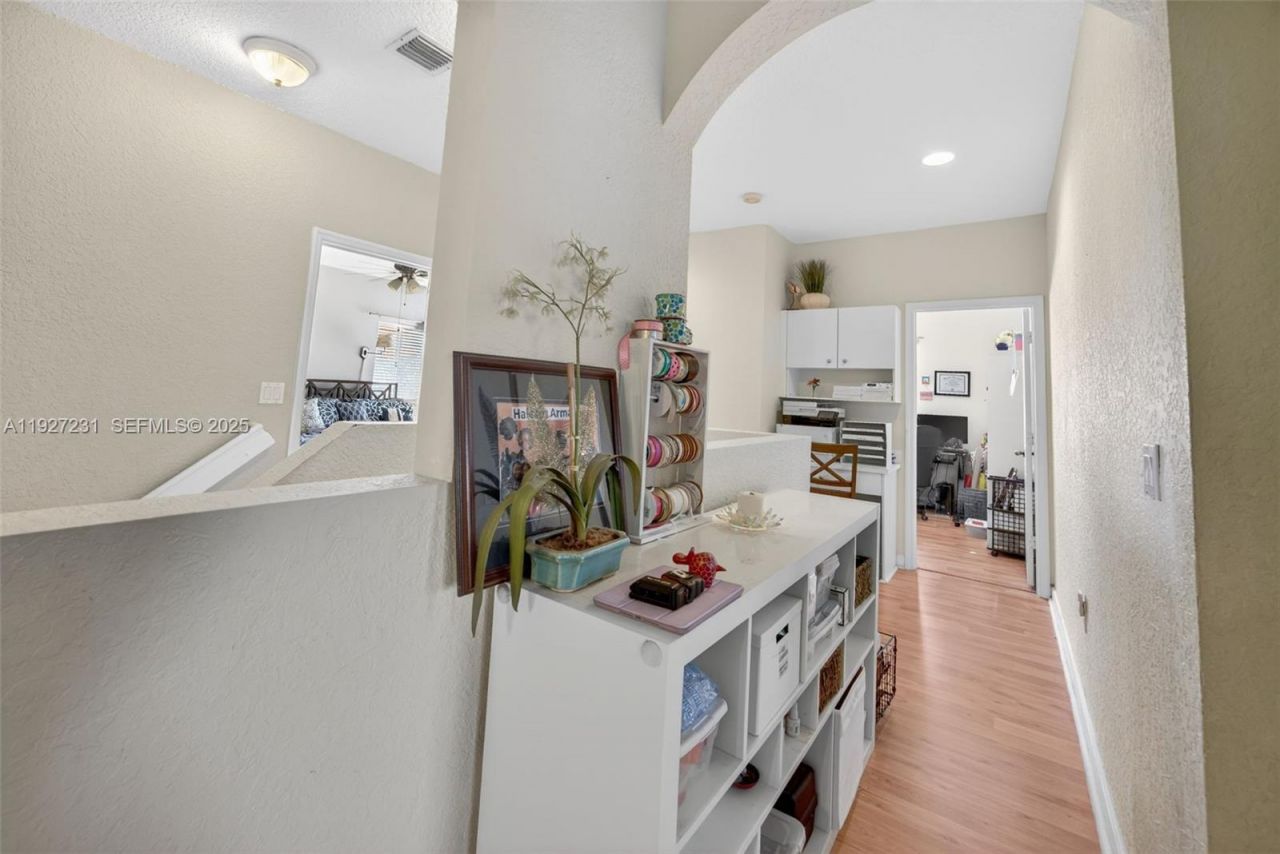 9002 SW 214th Ln, Cutler Bay, FL 33189 Photo