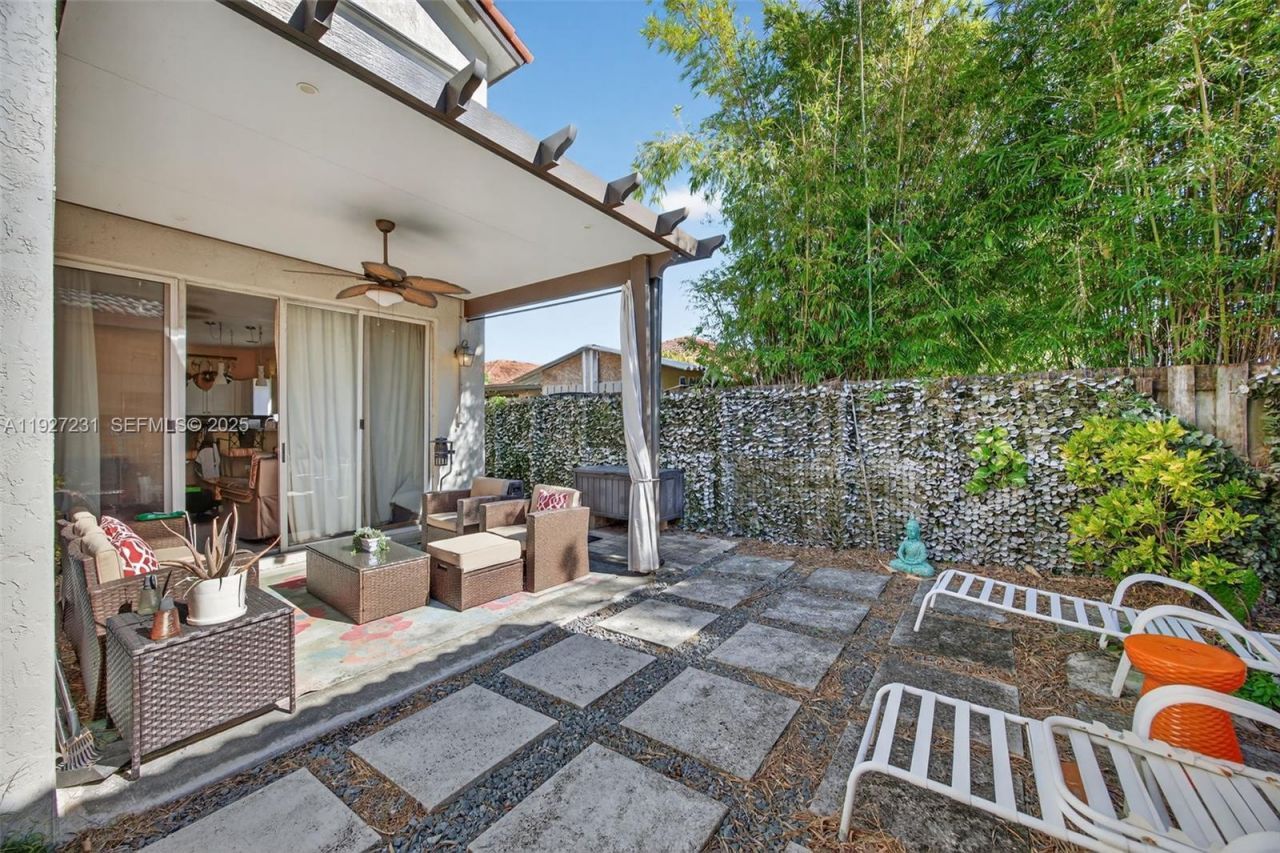 9002 SW 214th Ln, Cutler Bay, FL 33189 Photo