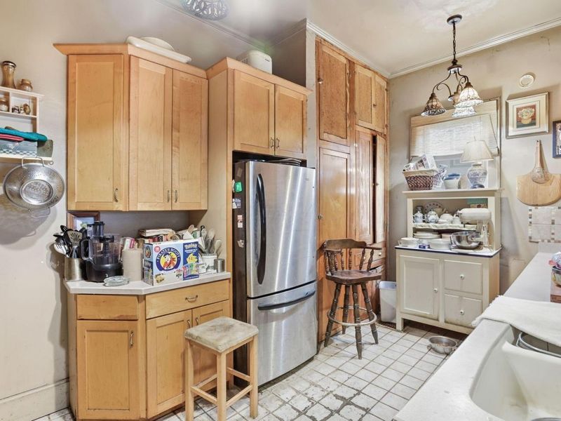 242 Hudson Avenue , Newark, OH 43055 Photo 12