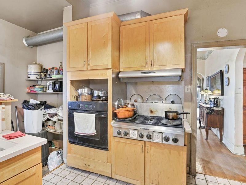 242 Hudson Avenue , Newark, OH 43055 Photo 14