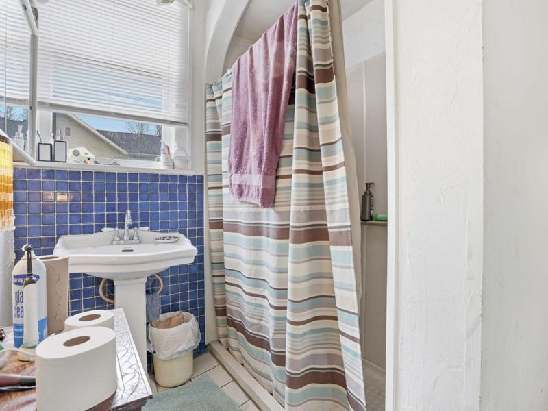 242 Hudson Avenue , Newark, OH 43055 Photo 16