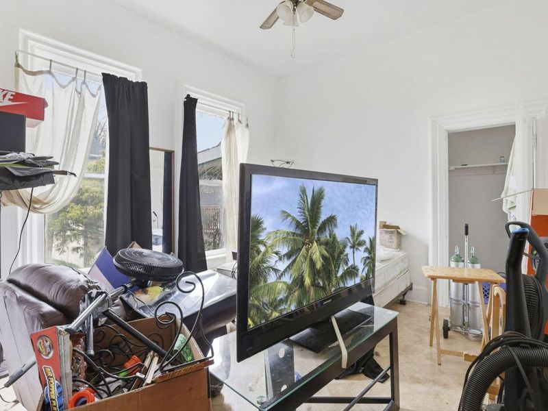 242 Hudson Avenue , Newark, OH 43055 Photo 17