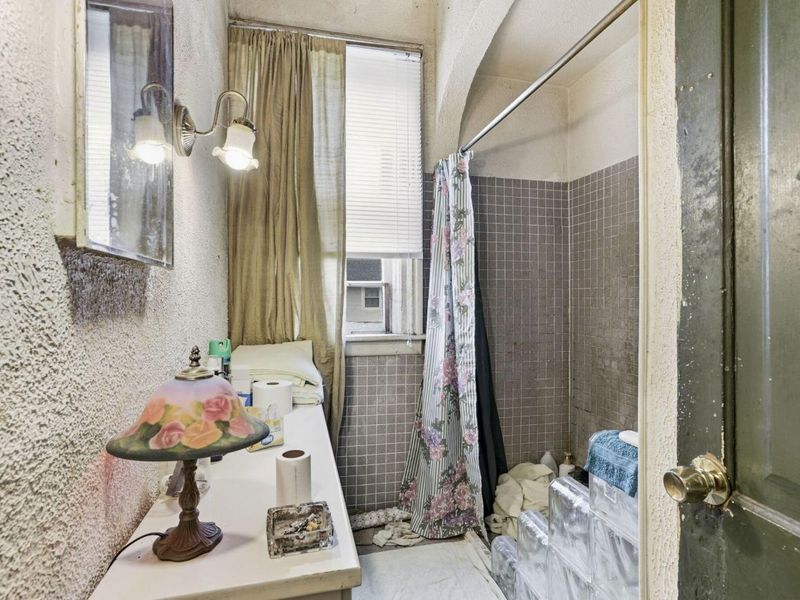 242 Hudson Avenue , Newark, OH 43055 Photo 23