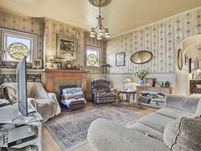 242 Hudson Avenue , Newark, OH 43055 Photo 4